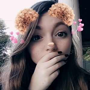 Meet your Posher, Allyssa